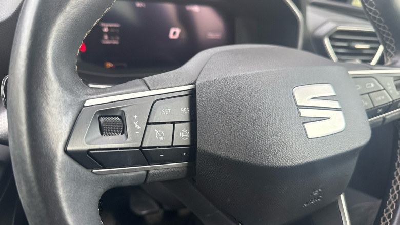 SEAT Leon 1.5 TSI EVO SE Dynamic 5dr Petrol Hatchback